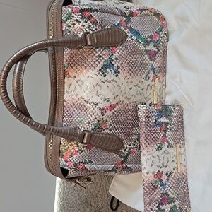 Brahmin Women's Bag and Wallet Set